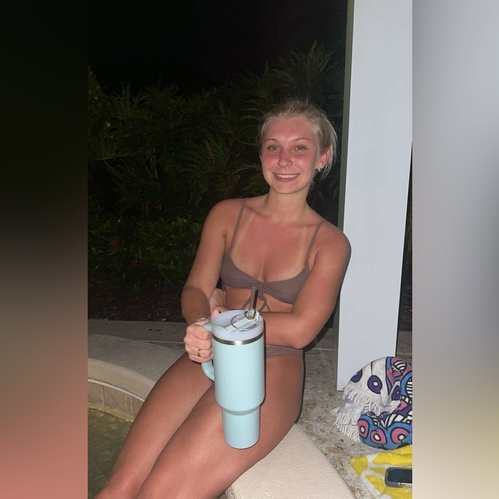 Meet your Posher, Mackenzie